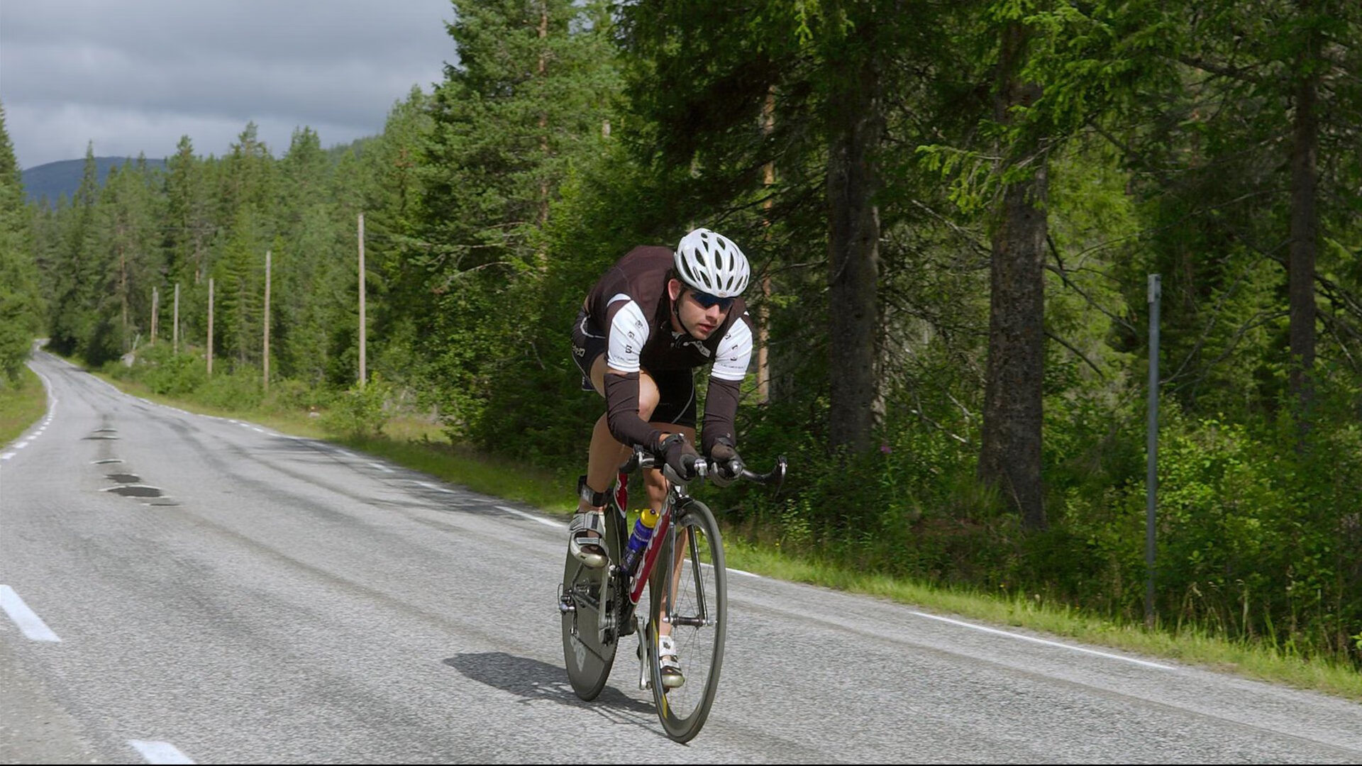 阿莱克西首次闯入蝶泳世界前三，阿莱克西亚·阿西福特